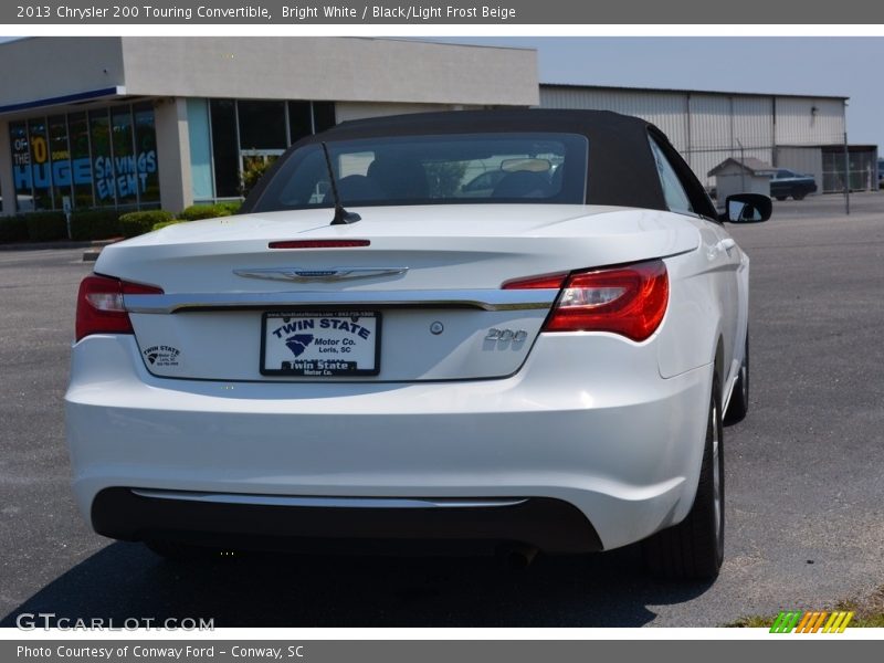 Bright White / Black/Light Frost Beige 2013 Chrysler 200 Touring Convertible