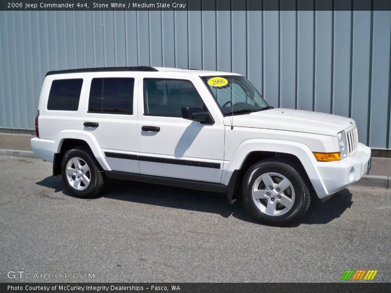 Stone White / Medium Slate Gray 2006 Jeep Commander 4x4