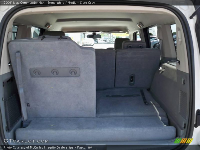 Stone White / Medium Slate Gray 2006 Jeep Commander 4x4
