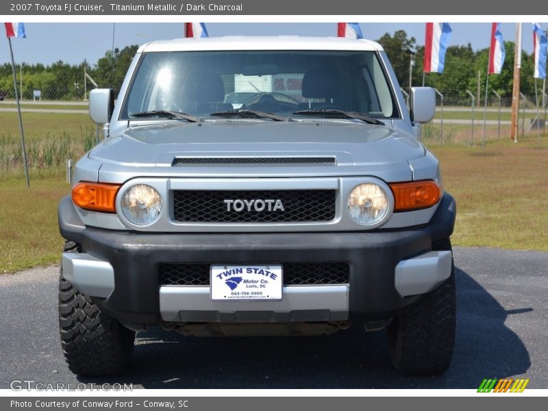 Titanium Metallic / Dark Charcoal 2007 Toyota FJ Cruiser