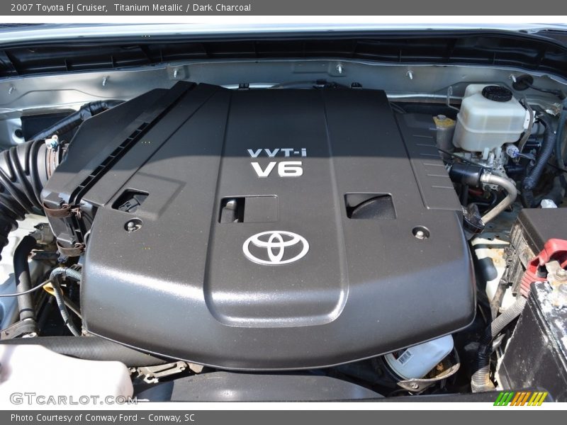 Titanium Metallic / Dark Charcoal 2007 Toyota FJ Cruiser