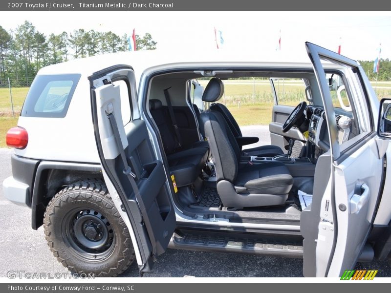 Titanium Metallic / Dark Charcoal 2007 Toyota FJ Cruiser