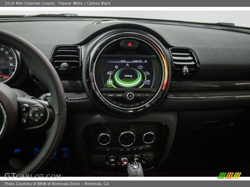 Pepper White / Carbon Black 2016 Mini Clubman Cooper
