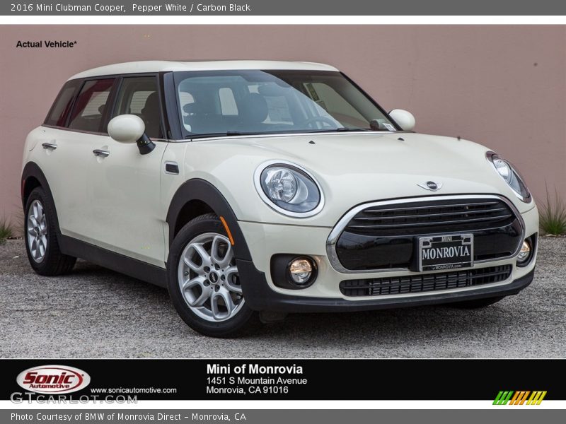 Pepper White / Carbon Black 2016 Mini Clubman Cooper