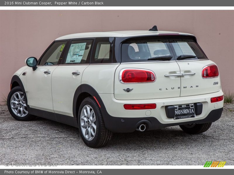 Pepper White / Carbon Black 2016 Mini Clubman Cooper