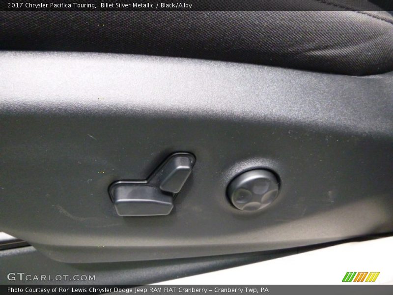 Billet Silver Metallic / Black/Alloy 2017 Chrysler Pacifica Touring