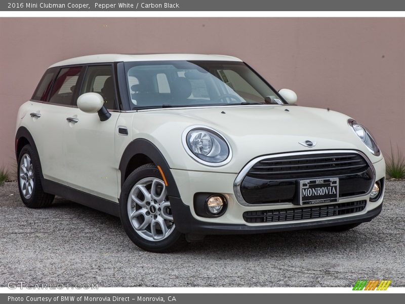 Front 3/4 View of 2016 Clubman Cooper