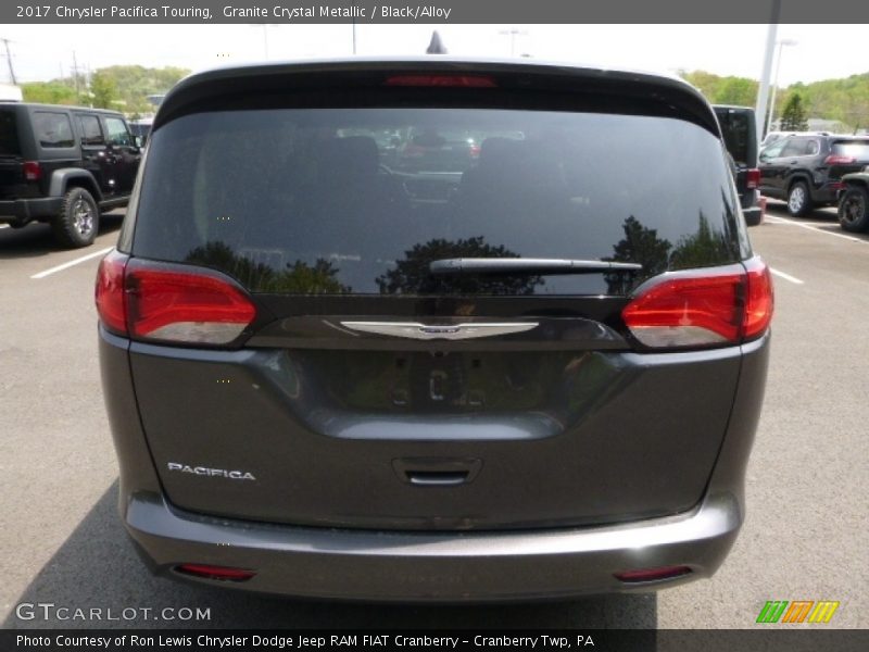 Granite Crystal Metallic / Black/Alloy 2017 Chrysler Pacifica Touring