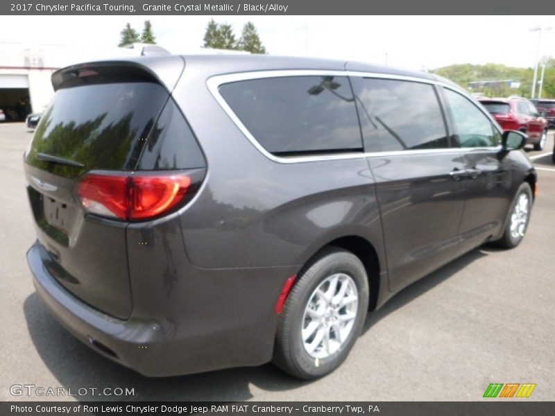 Granite Crystal Metallic / Black/Alloy 2017 Chrysler Pacifica Touring