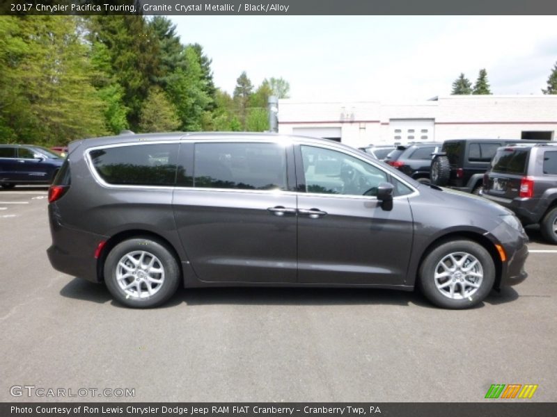 Granite Crystal Metallic / Black/Alloy 2017 Chrysler Pacifica Touring