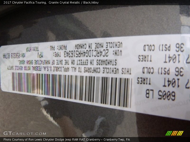 Granite Crystal Metallic / Black/Alloy 2017 Chrysler Pacifica Touring