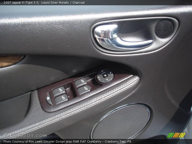 Liquid Silver Metallic / Charcoal 2007 Jaguar X-Type 3.0