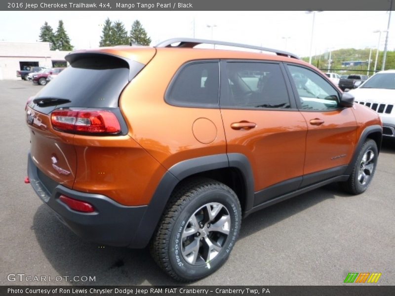 Mango Tango Pearl / Black 2016 Jeep Cherokee Trailhawk 4x4