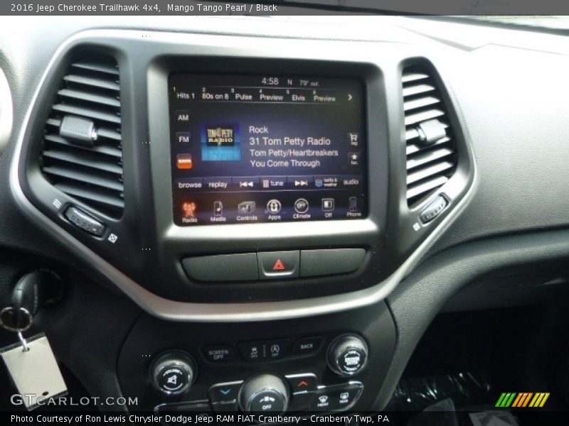 Mango Tango Pearl / Black 2016 Jeep Cherokee Trailhawk 4x4