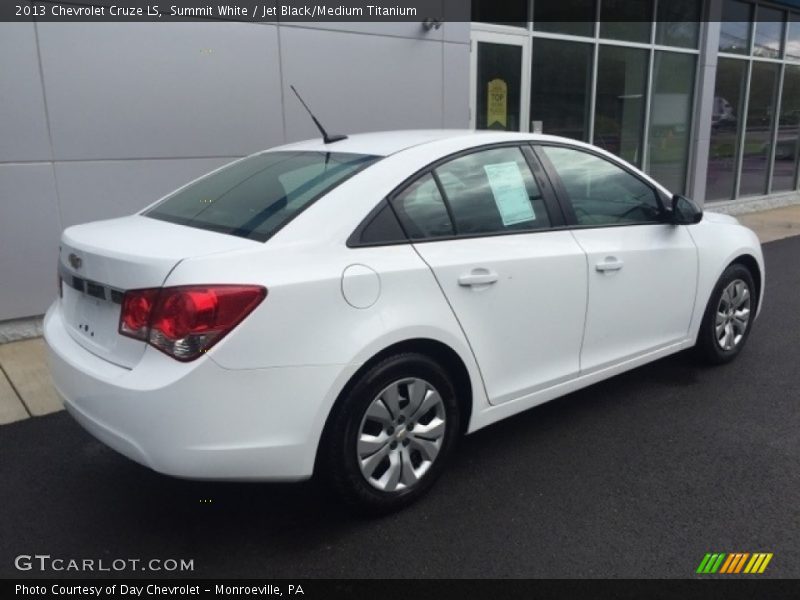 Summit White / Jet Black/Medium Titanium 2013 Chevrolet Cruze LS