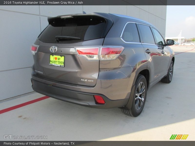 Predawn Gray Mica / Ash 2016 Toyota Highlander XLE
