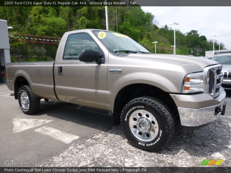Arizona Beige Metallic / Tan 2005 Ford F250 Super Duty XL Regular Cab 4x4