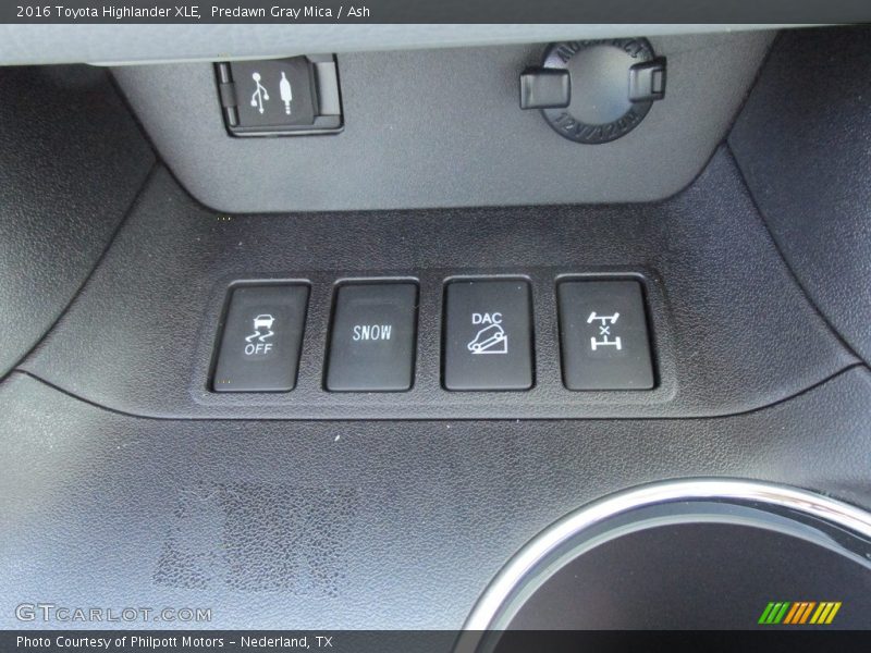 Predawn Gray Mica / Ash 2016 Toyota Highlander XLE