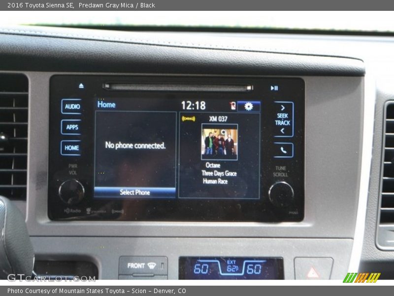 Predawn Gray Mica / Black 2016 Toyota Sienna SE