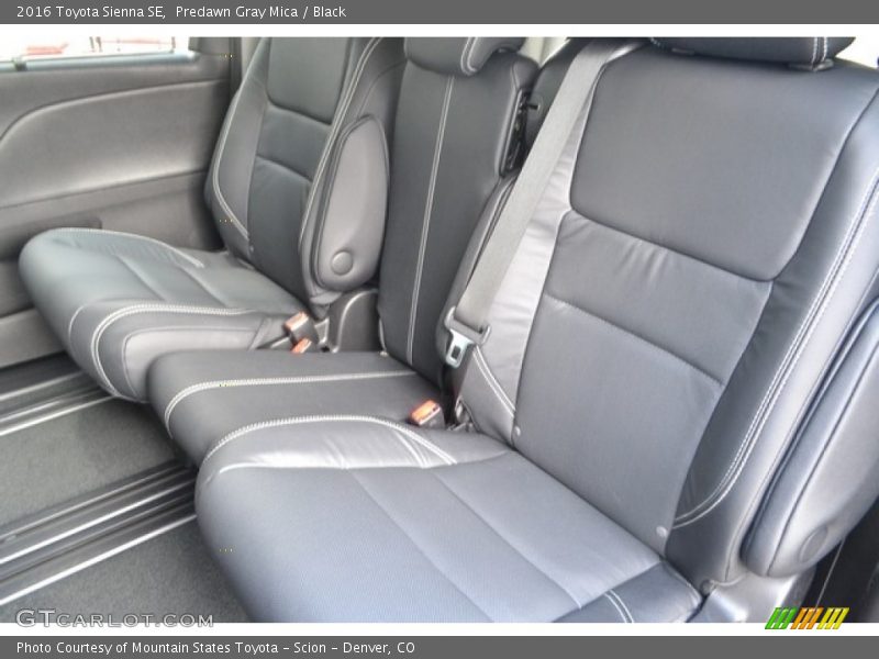 Predawn Gray Mica / Black 2016 Toyota Sienna SE