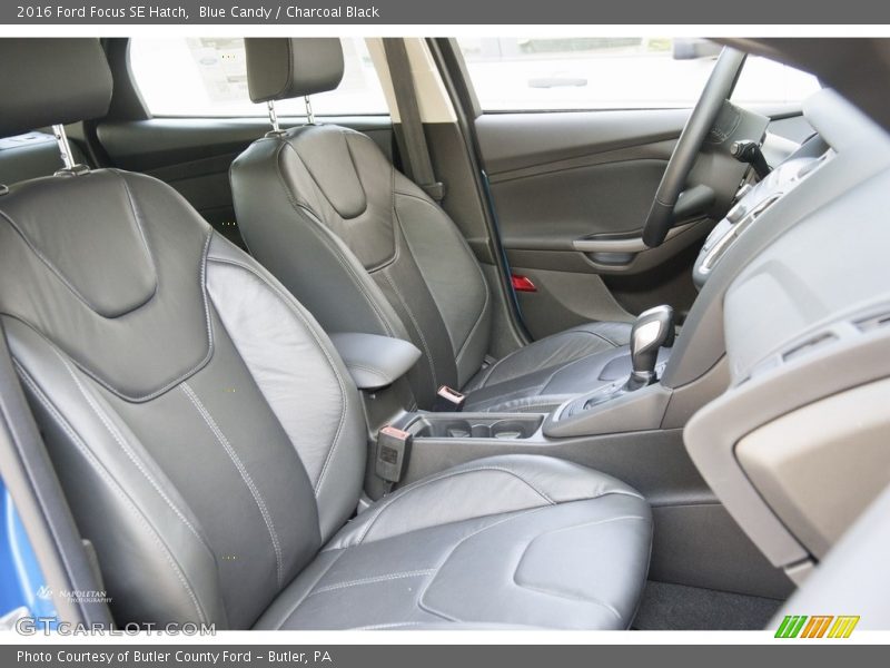 Blue Candy / Charcoal Black 2016 Ford Focus SE Hatch