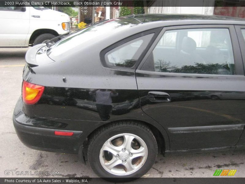 Black Obsidian / Dark Gray 2003 Hyundai Elantra GT Hatchback