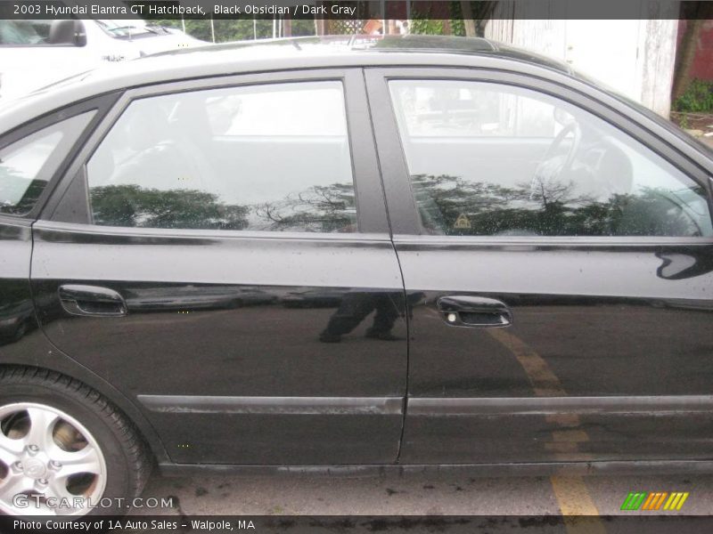 Black Obsidian / Dark Gray 2003 Hyundai Elantra GT Hatchback