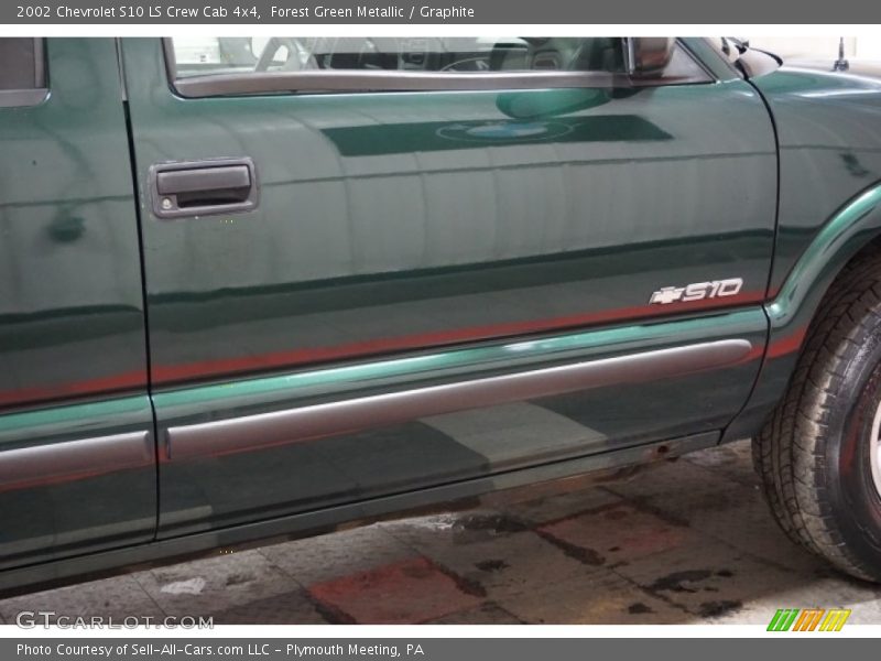 Forest Green Metallic / Graphite 2002 Chevrolet S10 LS Crew Cab 4x4