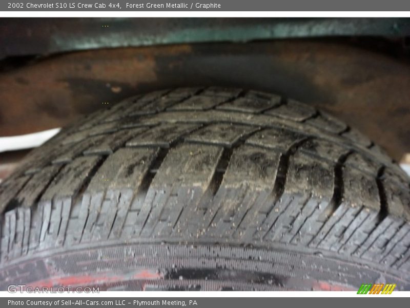 Forest Green Metallic / Graphite 2002 Chevrolet S10 LS Crew Cab 4x4