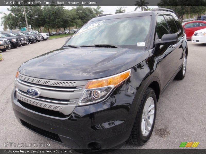 Tuxedo Black / Medium Light Stone 2015 Ford Explorer FWD
