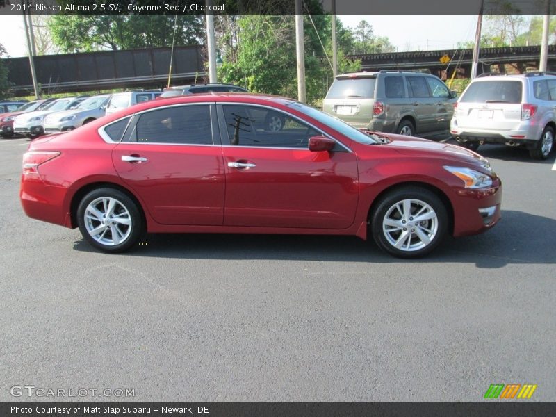 Cayenne Red / Charcoal 2014 Nissan Altima 2.5 SV