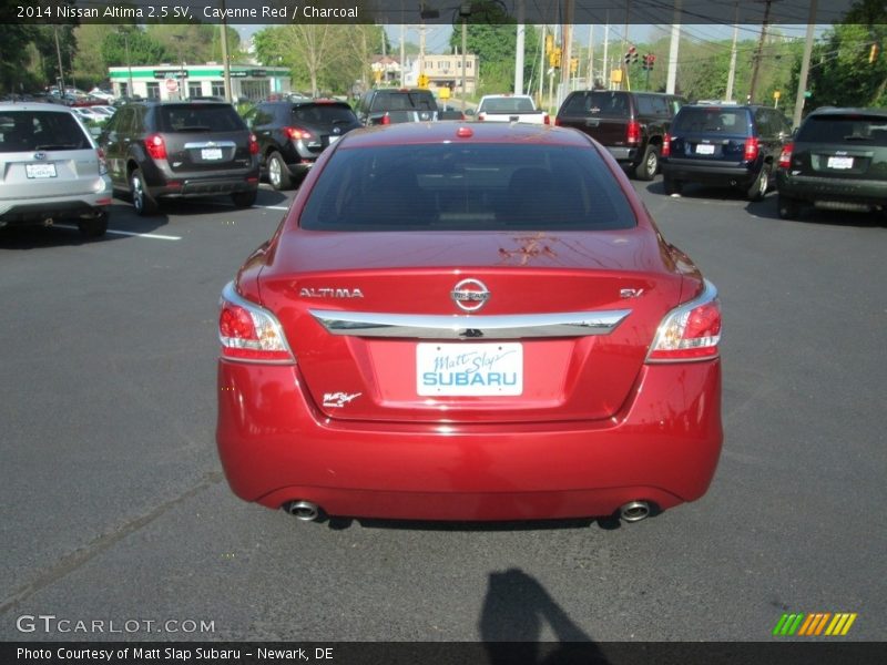Cayenne Red / Charcoal 2014 Nissan Altima 2.5 SV