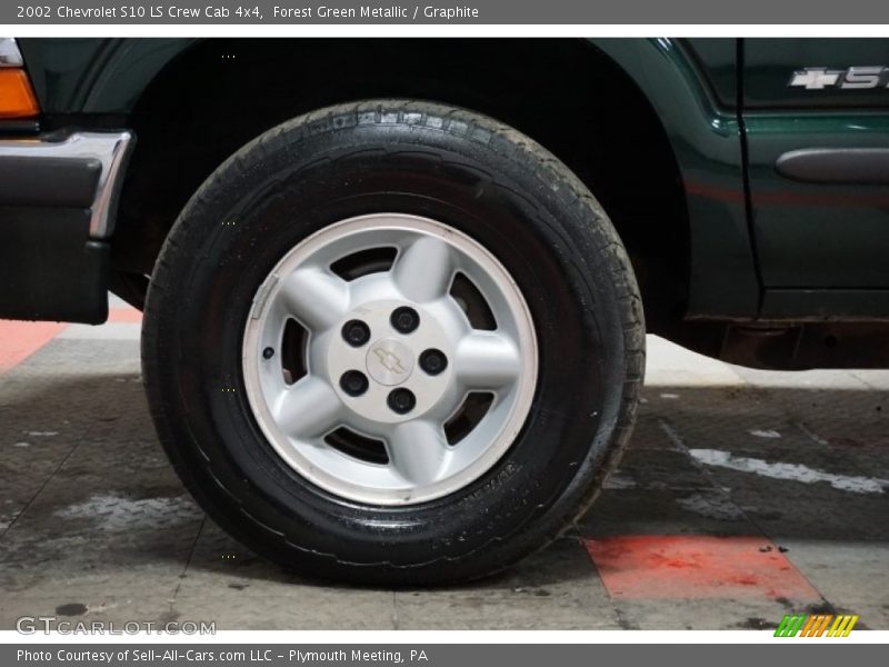 Forest Green Metallic / Graphite 2002 Chevrolet S10 LS Crew Cab 4x4