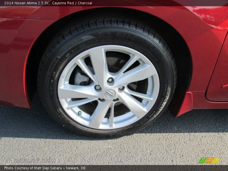 Cayenne Red / Charcoal 2014 Nissan Altima 2.5 SV