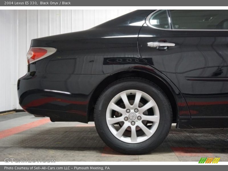 Black Onyx / Black 2004 Lexus ES 330