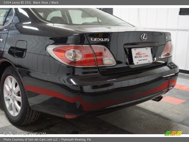 Black Onyx / Black 2004 Lexus ES 330