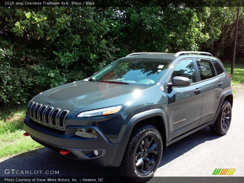 Rhino / Black 2016 Jeep Cherokee Trailhawk 4x4