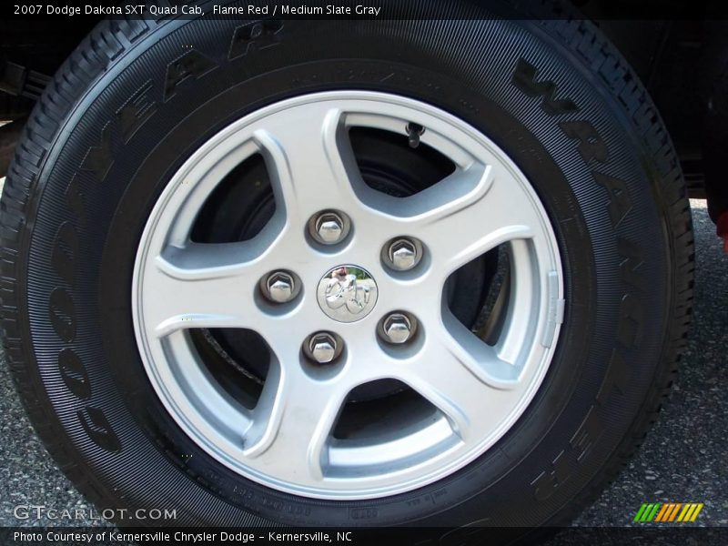 Flame Red / Medium Slate Gray 2007 Dodge Dakota SXT Quad Cab