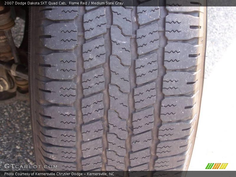 Flame Red / Medium Slate Gray 2007 Dodge Dakota SXT Quad Cab
