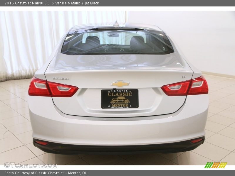 Silver Ice Metallic / Jet Black 2016 Chevrolet Malibu LT