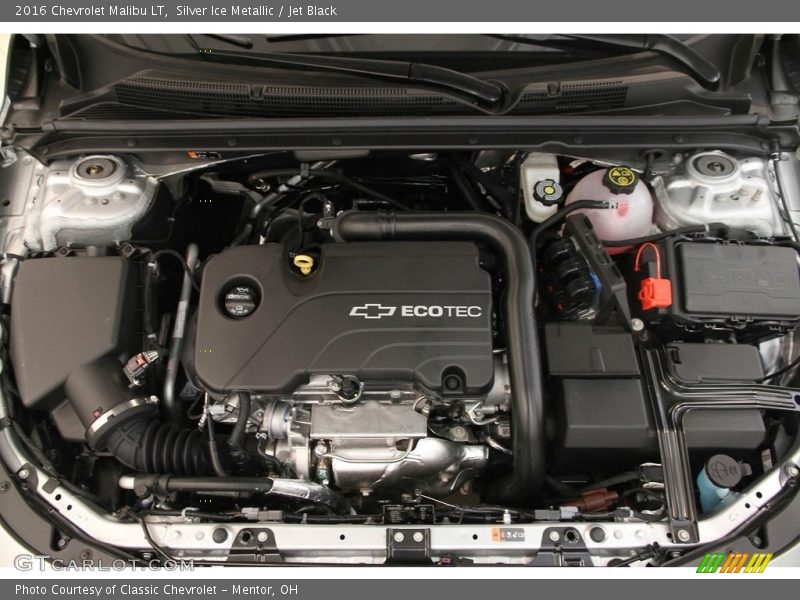 Silver Ice Metallic / Jet Black 2016 Chevrolet Malibu LT