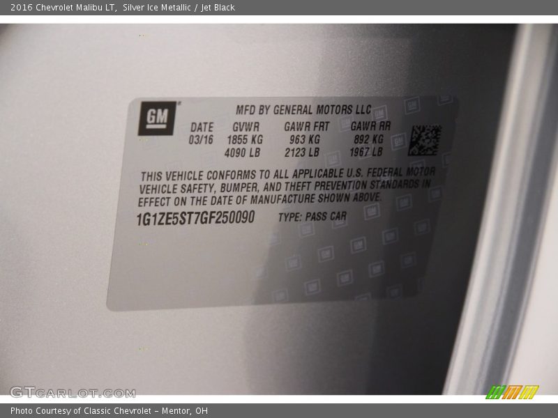 Silver Ice Metallic / Jet Black 2016 Chevrolet Malibu LT