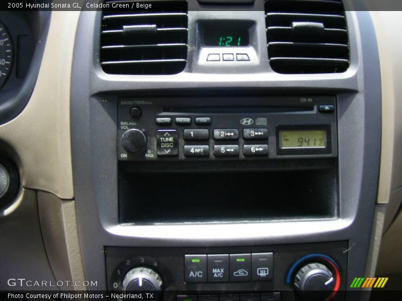 Celadon Green / Beige 2005 Hyundai Sonata GL