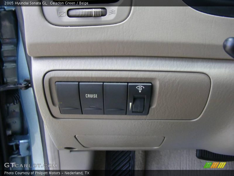 Celadon Green / Beige 2005 Hyundai Sonata GL