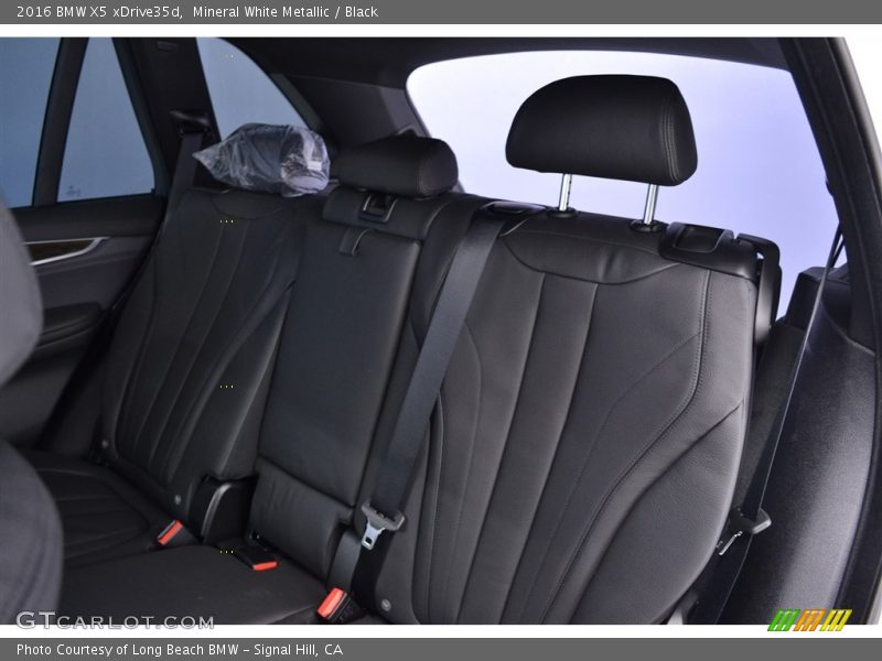Mineral White Metallic / Black 2016 BMW X5 xDrive35d