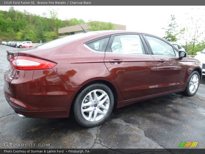 Bronze Fire Metallic / Charcoal Black 2016 Ford Fusion SE