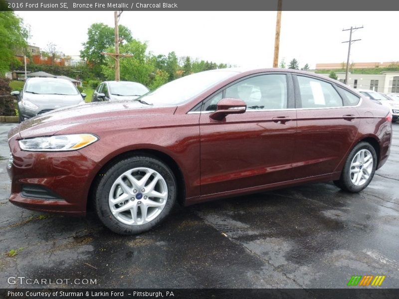 Bronze Fire Metallic / Charcoal Black 2016 Ford Fusion SE