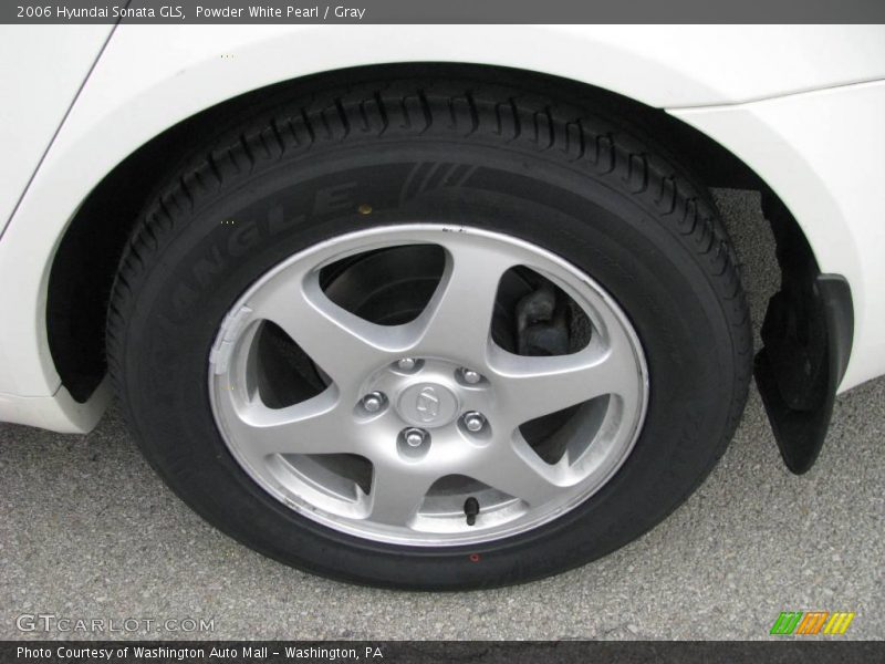 Powder White Pearl / Gray 2006 Hyundai Sonata GLS