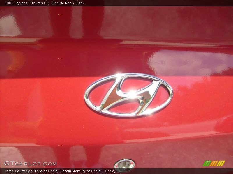 Electric Red / Black 2006 Hyundai Tiburon GS