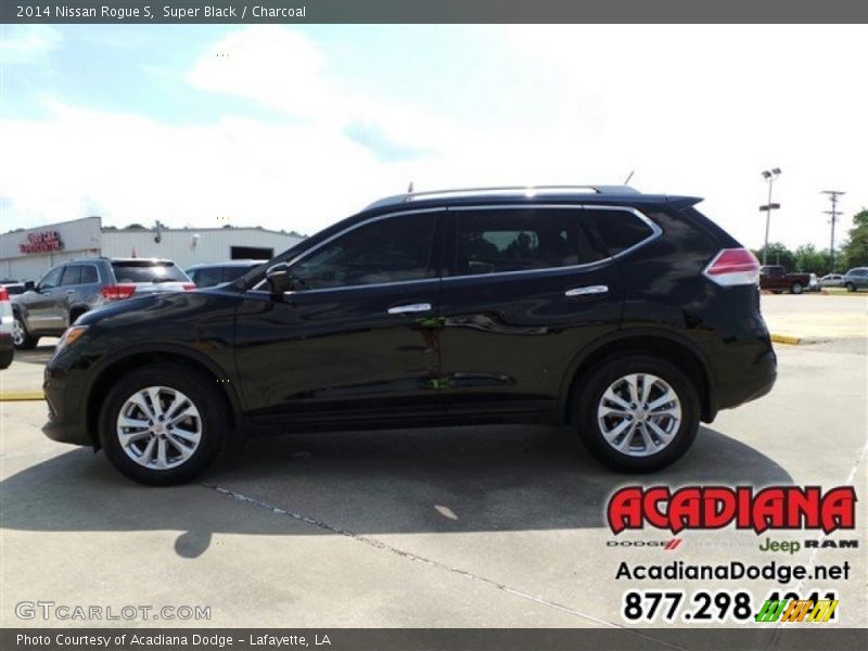 Super Black / Charcoal 2014 Nissan Rogue S
